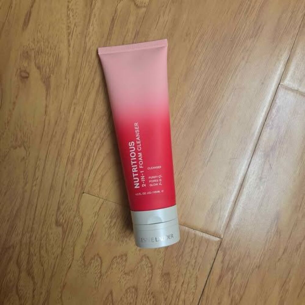 Estée Lauder Nutritious 2-in-1 Foam Cleanser